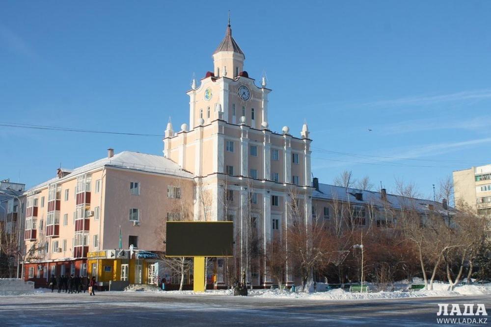 2 Комнатная Квартира Центр Города Костанай מראה חיצוני תמונה